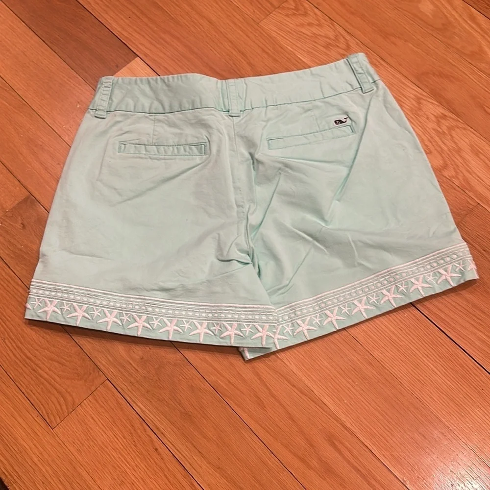 Vineyard Vines starfish shorts - Picture 3 of 4